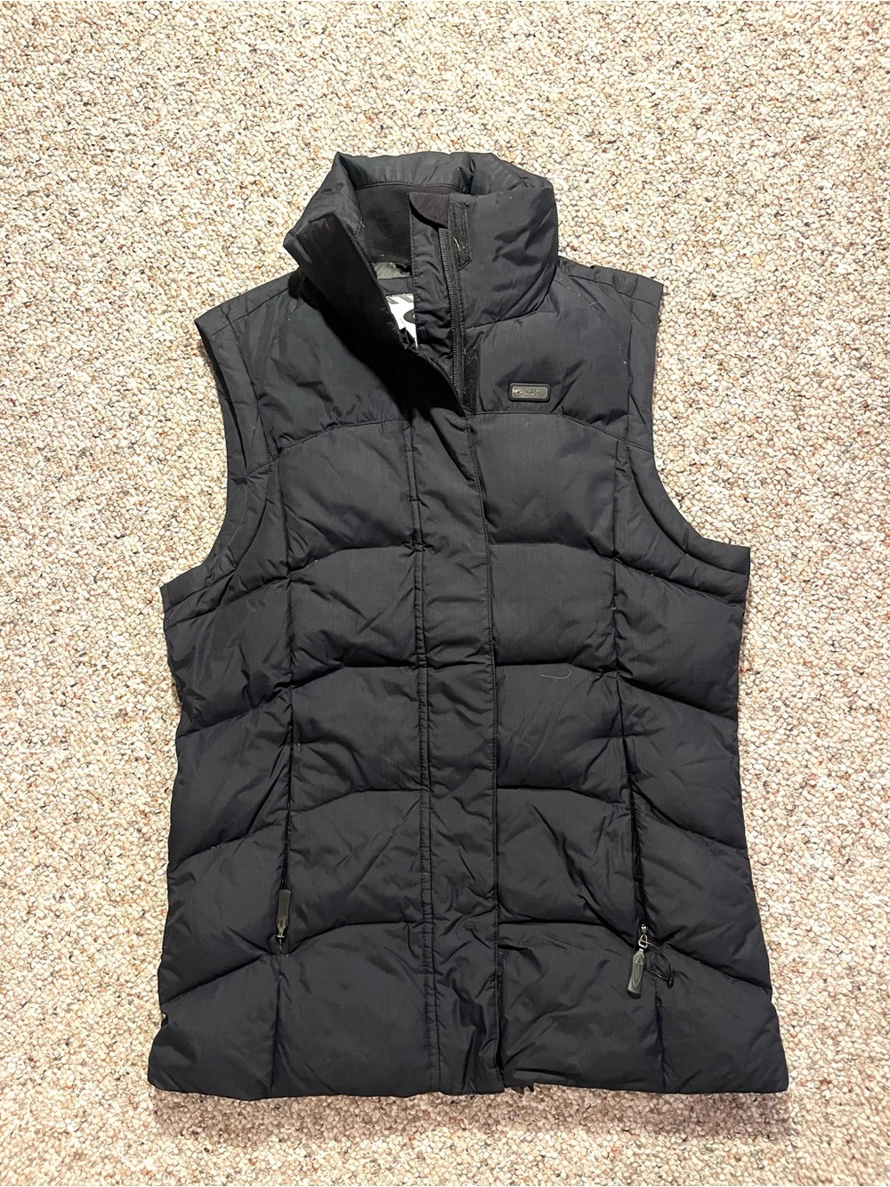 Oakley Black Quilted Puffer Vest for Women